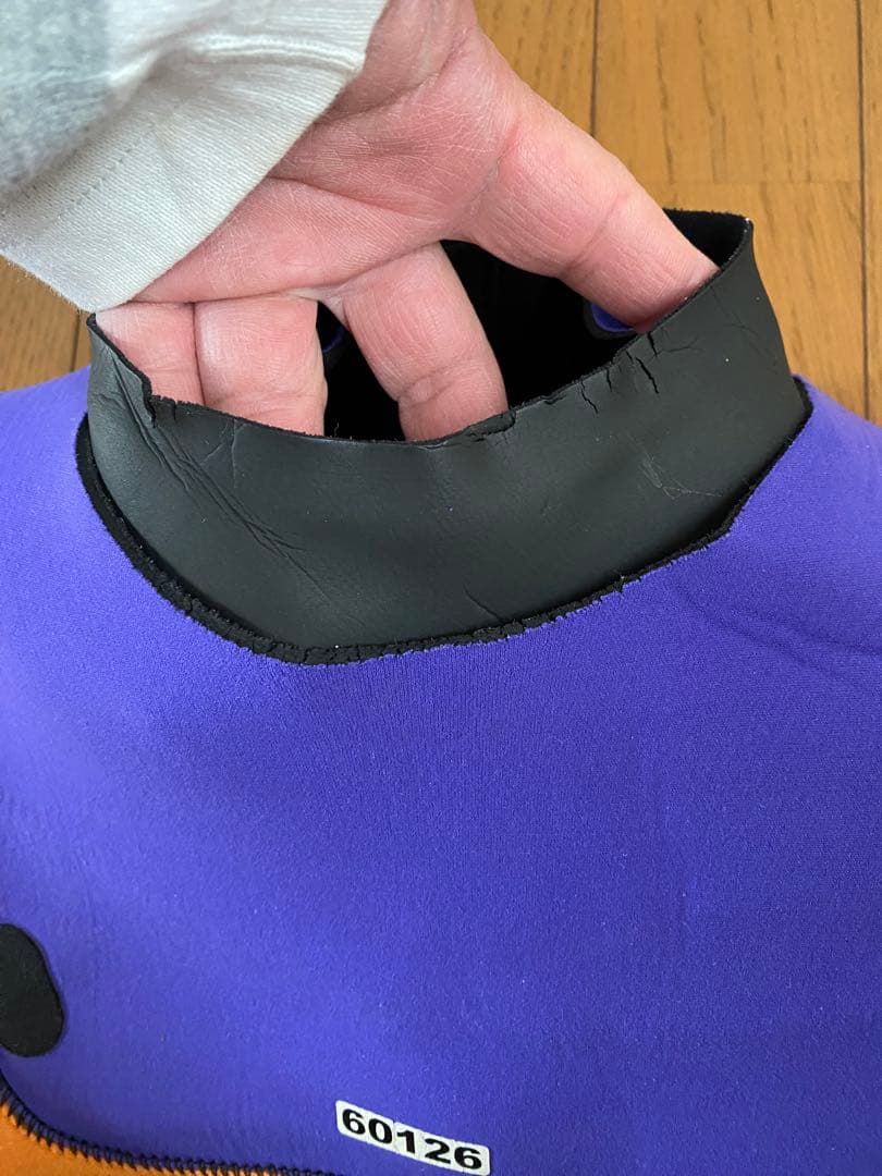 DOVEウエットスーツ