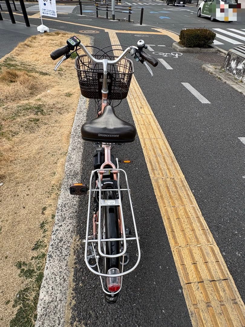 中古20㌅YAMAHA電動アシスト自転車　8.7Ah 大阪　096