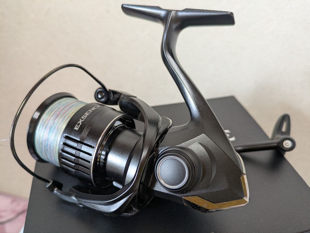 まずまず美品のシマノ 21 エクスセンス C3000MHGです。