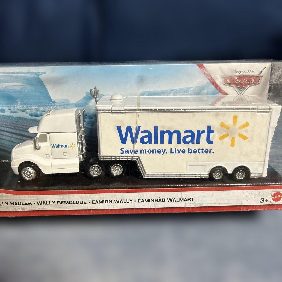 CARS カーズ　Wally Hauler Walmart ディズニーピクサー
