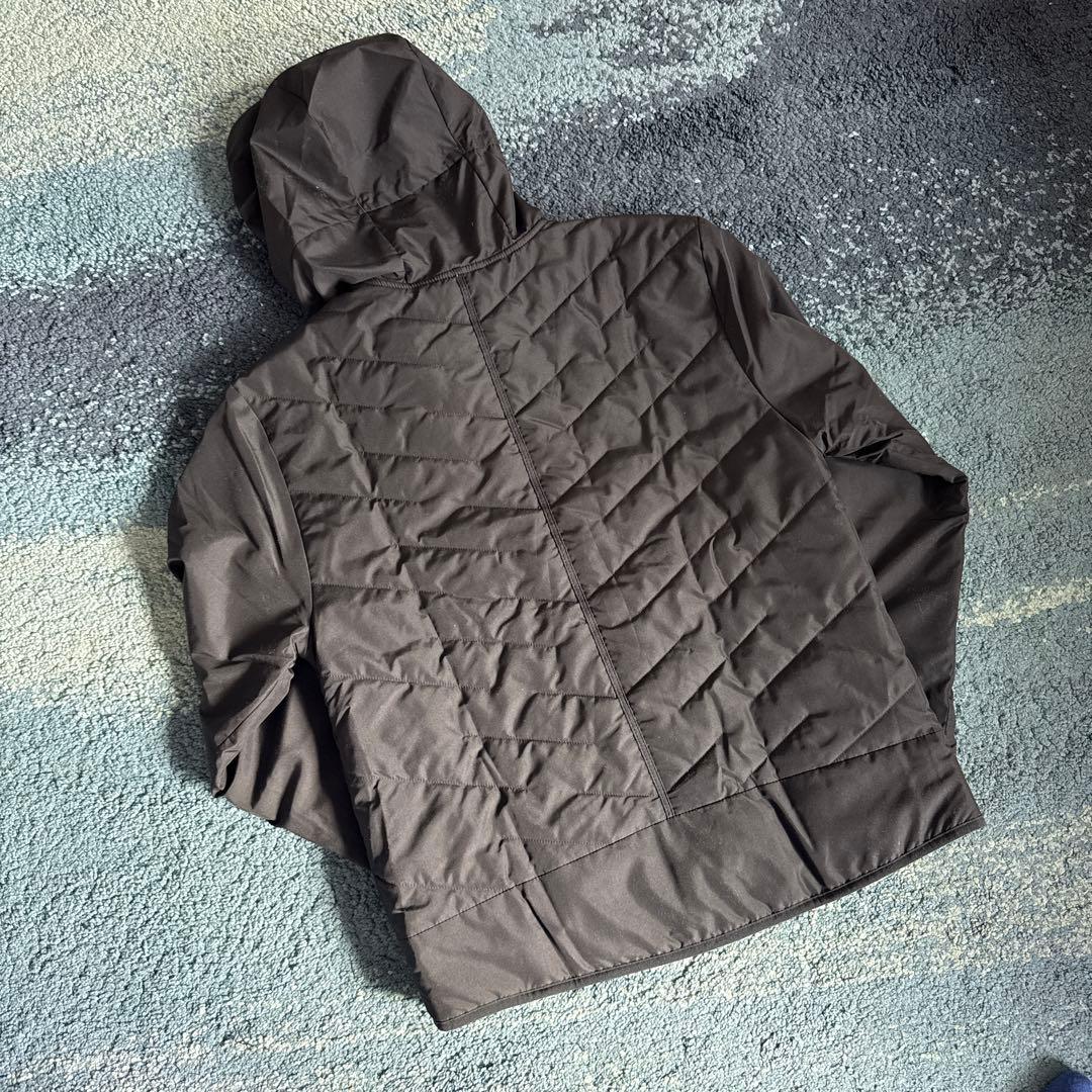 新品　Nike ウインドブレーカー エアロレイヤージャケットアウター 撥水 防寒
