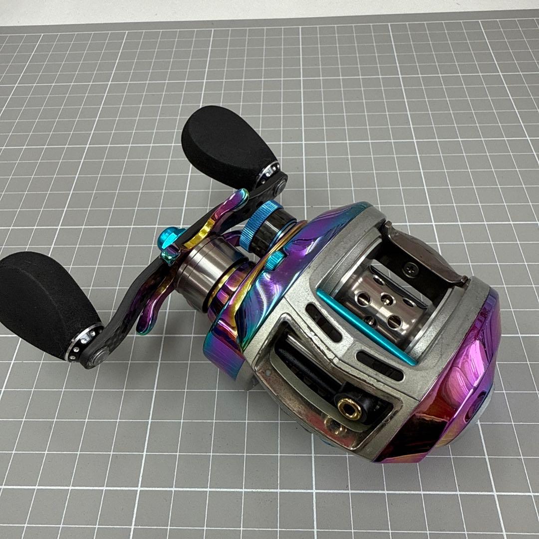 Abu Garcia レボ エリート オーロラ zpi 右巻