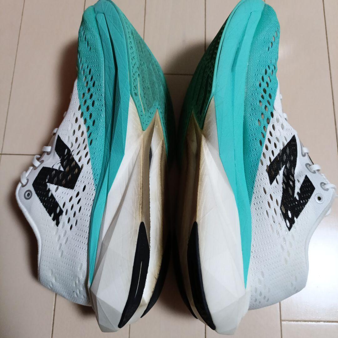 スパイク・シューズ New Balance FuelCell Supercomp Pacer v2