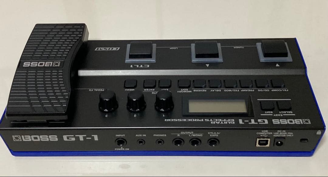 Boss・GT-1 マルチエフェクター・美品・別売りアダプター付属