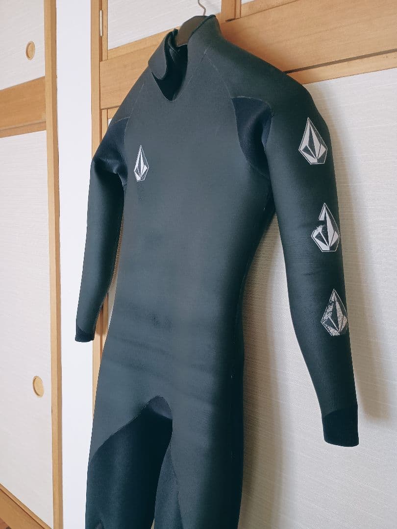 VOLCOM ボルコム DOVE社製ウェットスーツ セミドライ