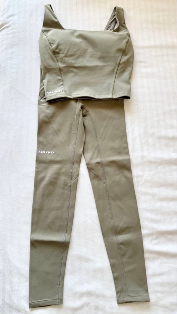 XEXYMIX ゼクシィミックス 380 N ブラトップ レギンス セット