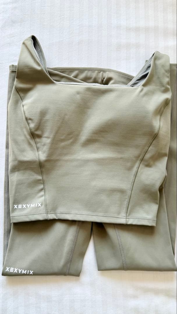XEXYMIX ゼクシィミックス 380 N ブラトップ レギンス セット