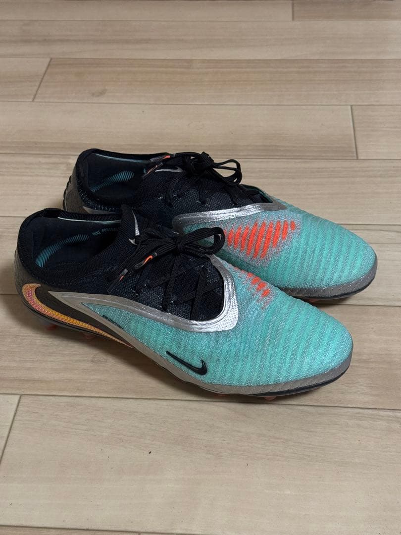 Nike ファントム 6 LOW エリート LE AG PRO 25.5
