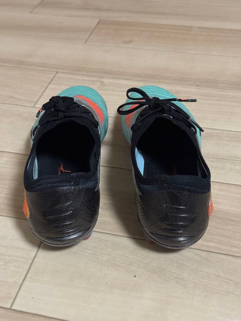 Nike ファントム 6 LOW エリート LE AG PRO 25.5