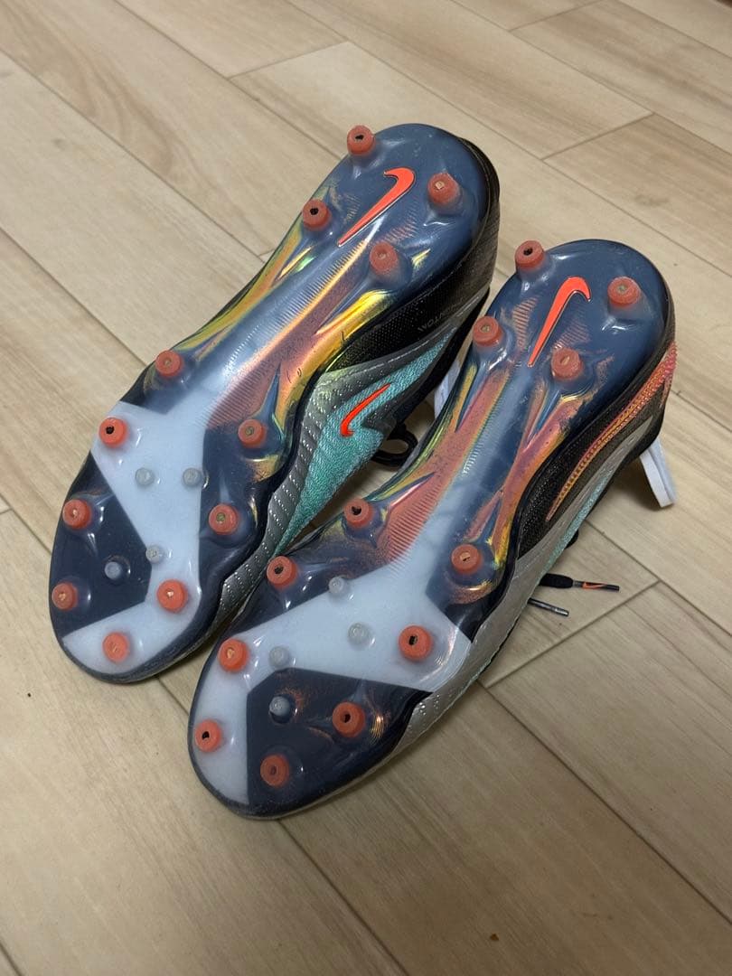 Nike ファントム 6 LOW エリート LE AG PRO 25.5