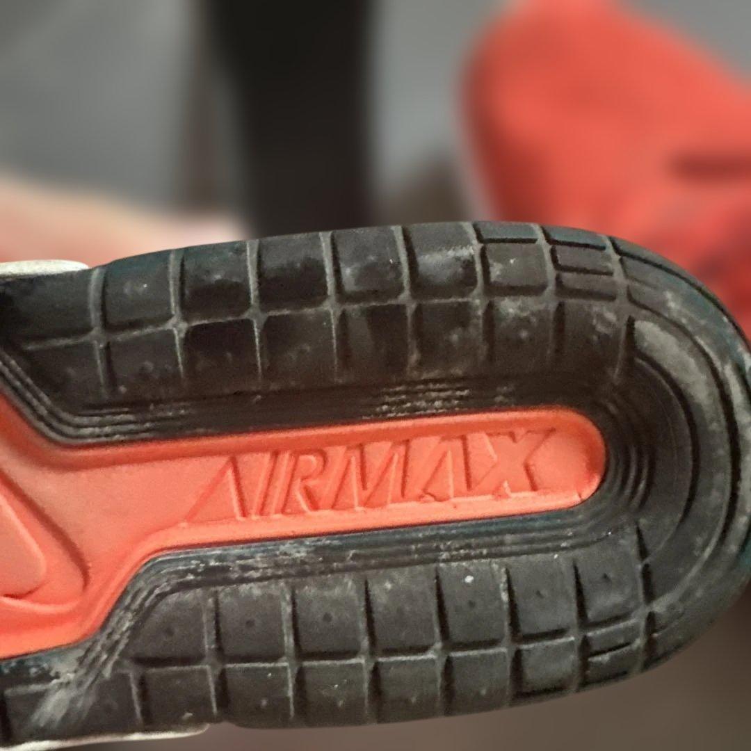 ウォーキング・ランニングウェア NIKE AIR MAX11