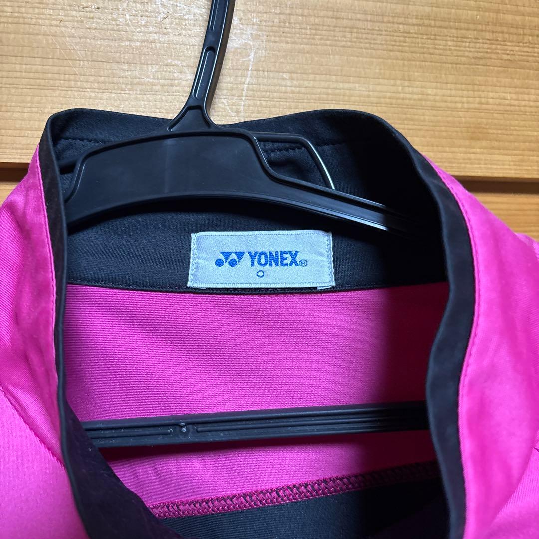 YONEX ピンク ブラック ウォームアップウェア　Ｏ