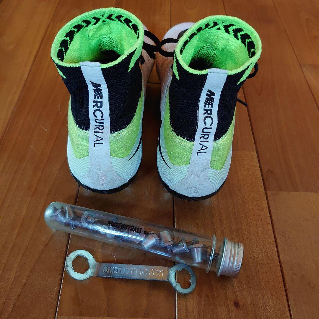 NIKE☆MERCURUAL 24cm　ハードピンタイプ