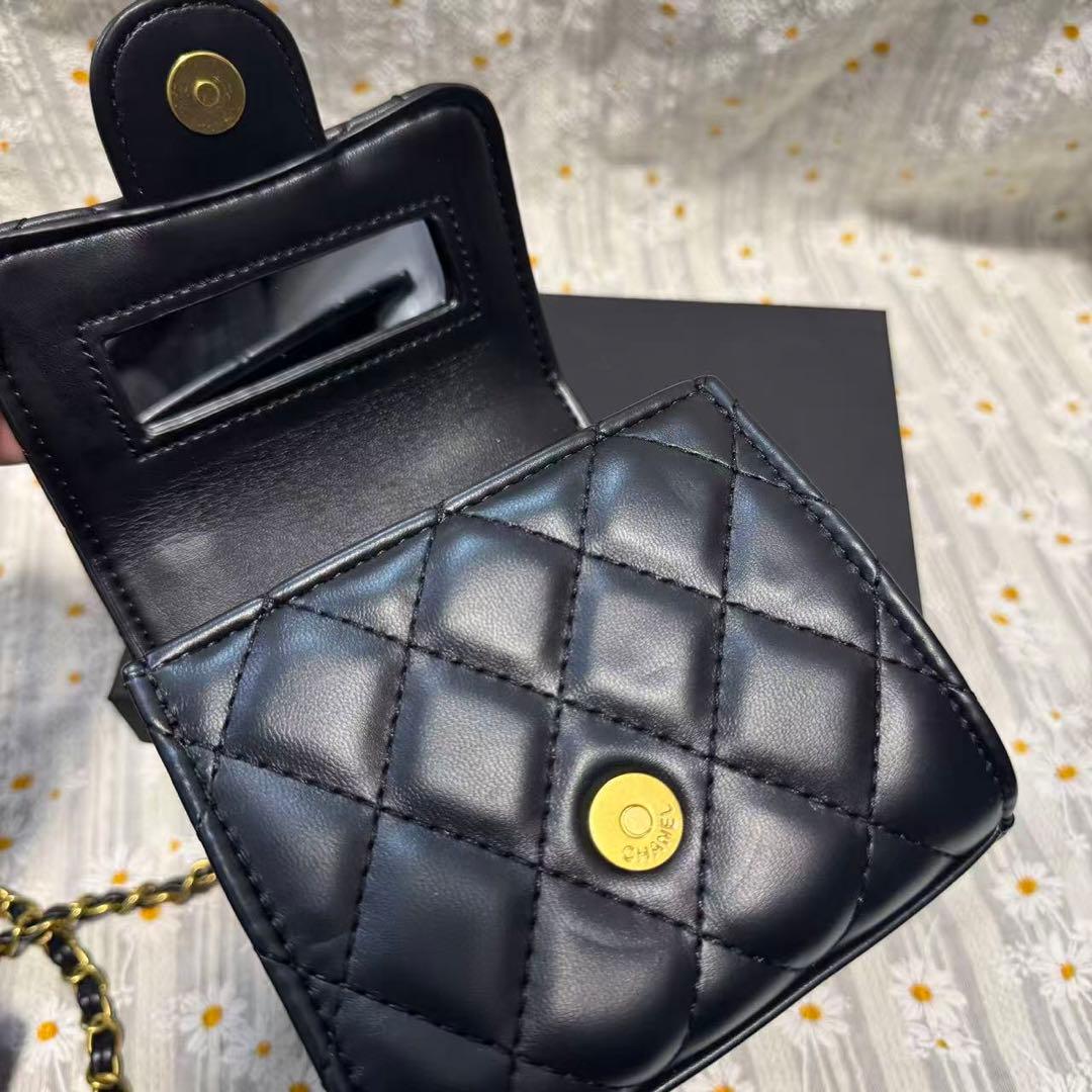 VIP限定 CHANEL ノベルティ ショルダーバッグ　ミラー付き ブラック
