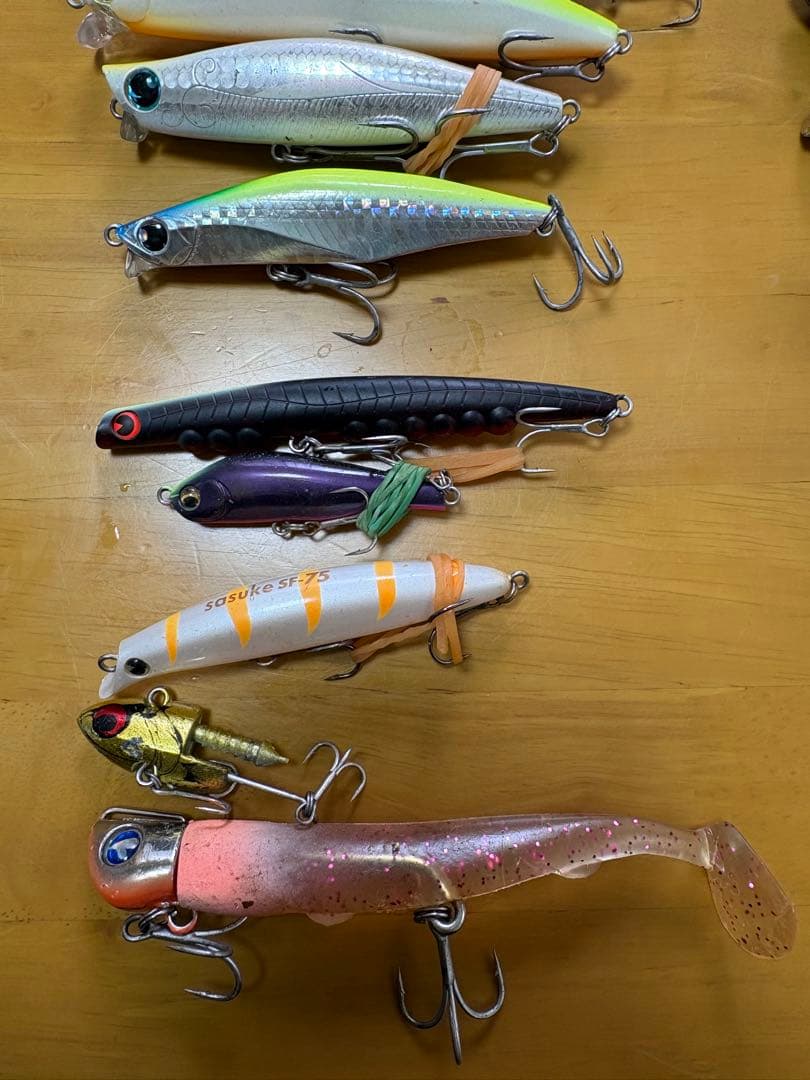 サーフ　シーバス　ルアーセット　まとめ売り