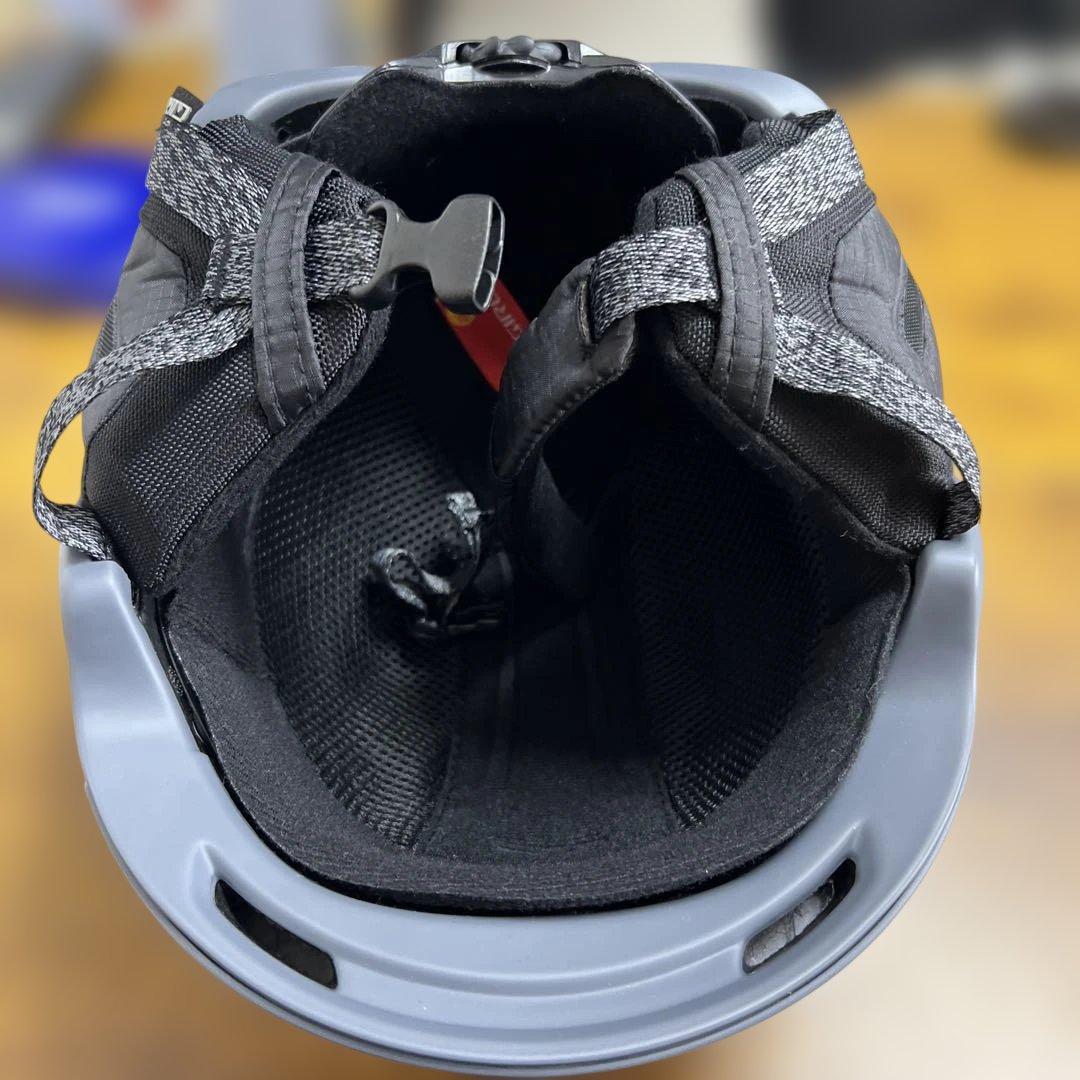 GIRO ジロ NEO MIPS スキーヘルメット スキースノボ、美品