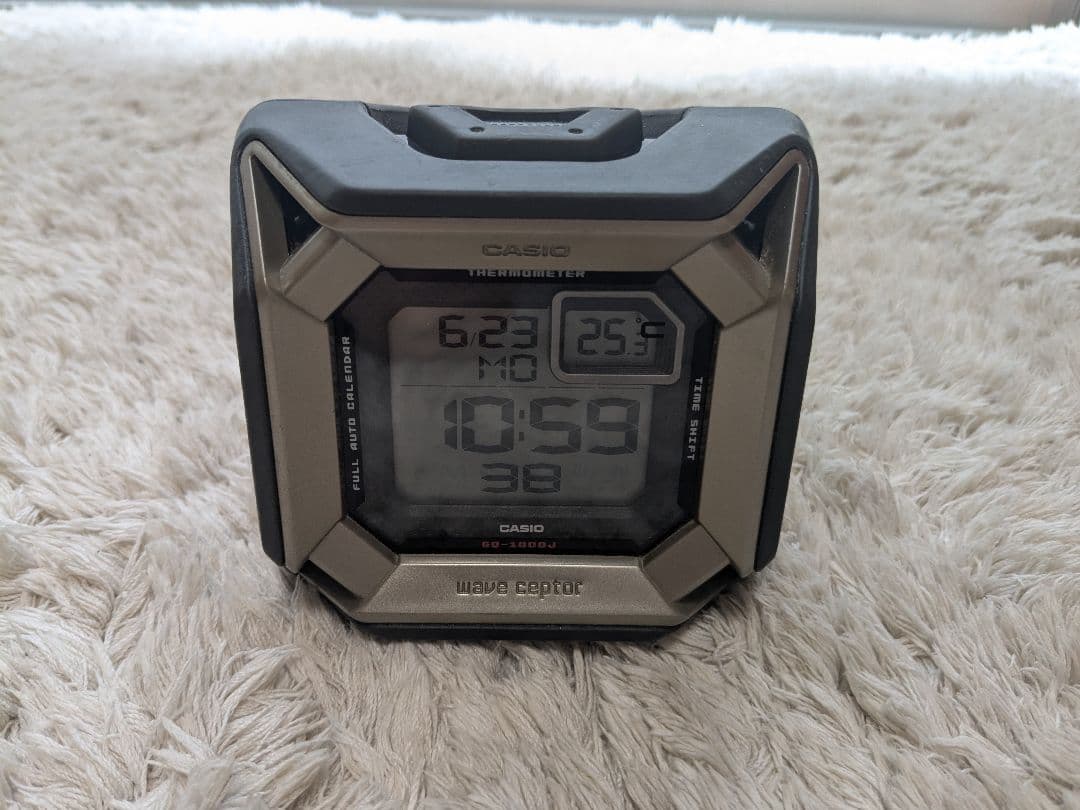 G-SHOCK　目覚まし時計　CASIO GQ-1000J