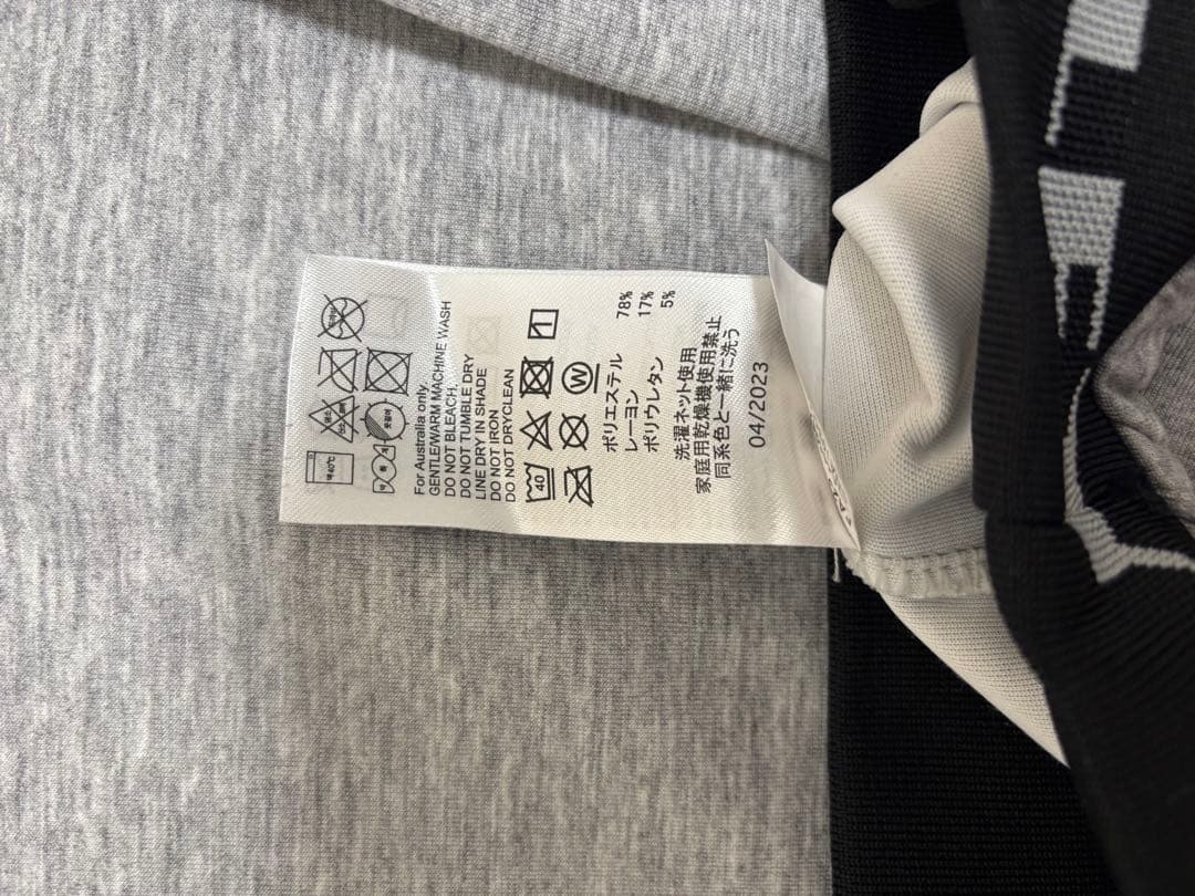 週末限定価格7500円→7000円オークリー ゴルフウェアモックネックトップス