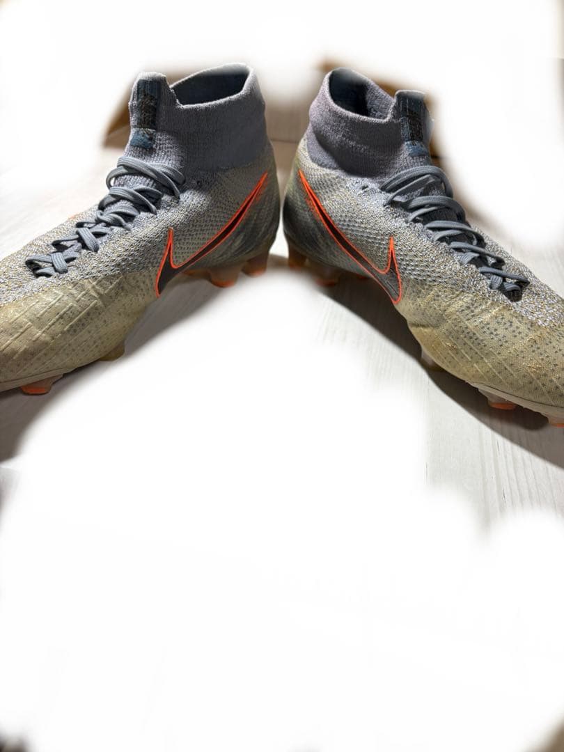 Nike サッカーシューズ ハイカット グレー/オレンジ マーキュリアル