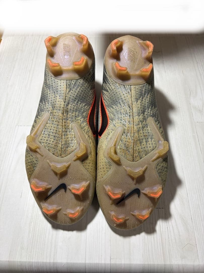 Nike サッカーシューズ ハイカット グレー/オレンジ マーキュリアル