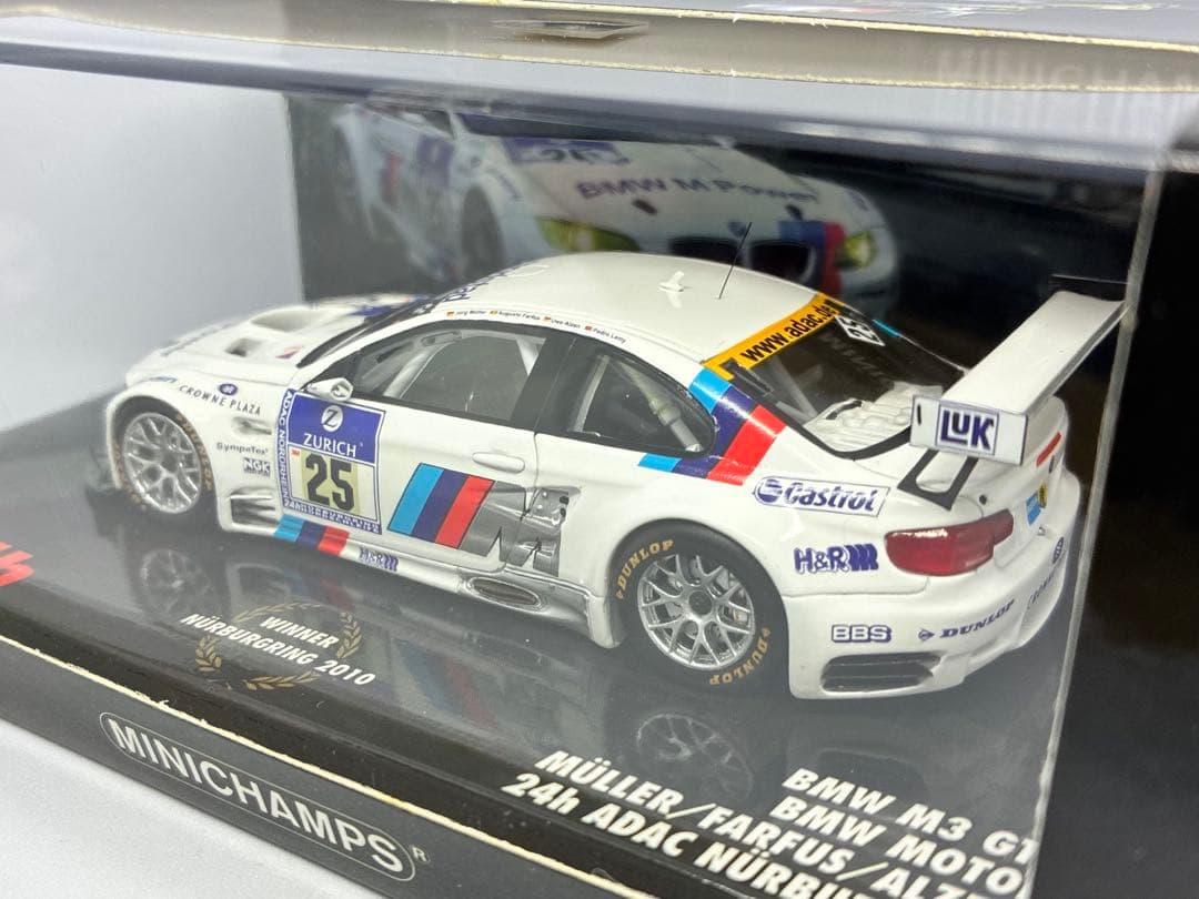 1/43 ミニチャンプス  M3 GT2 E92
