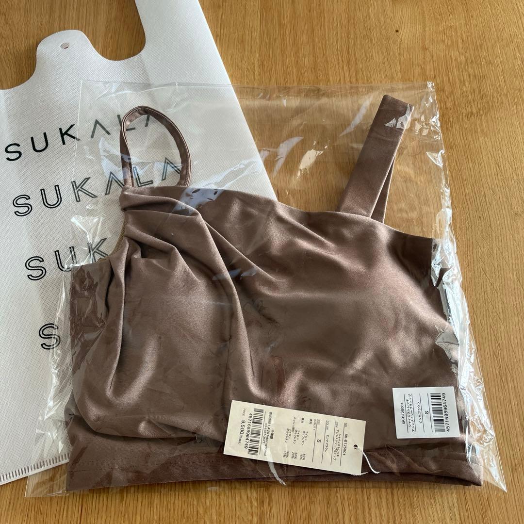 SUKALA 新品 Ｓ シャインストレッチアシンメトリーブラトップ