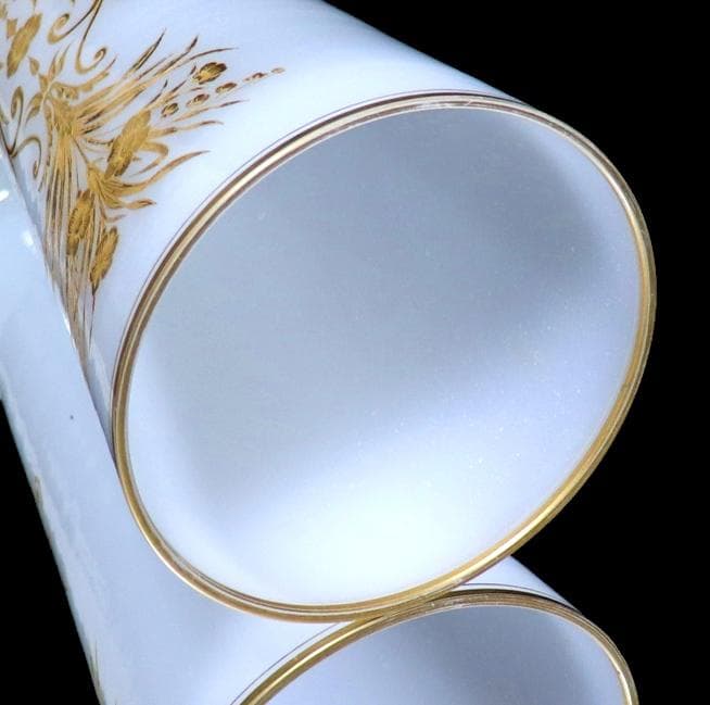 オールド・バカラ 最高級 純白 オパーリンクリスタル製 金彩 大型花瓶 30cm