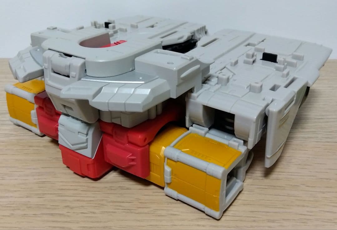 トランスフォーマー エイジ オブザ プライム AOTP-01 シルバーボルト