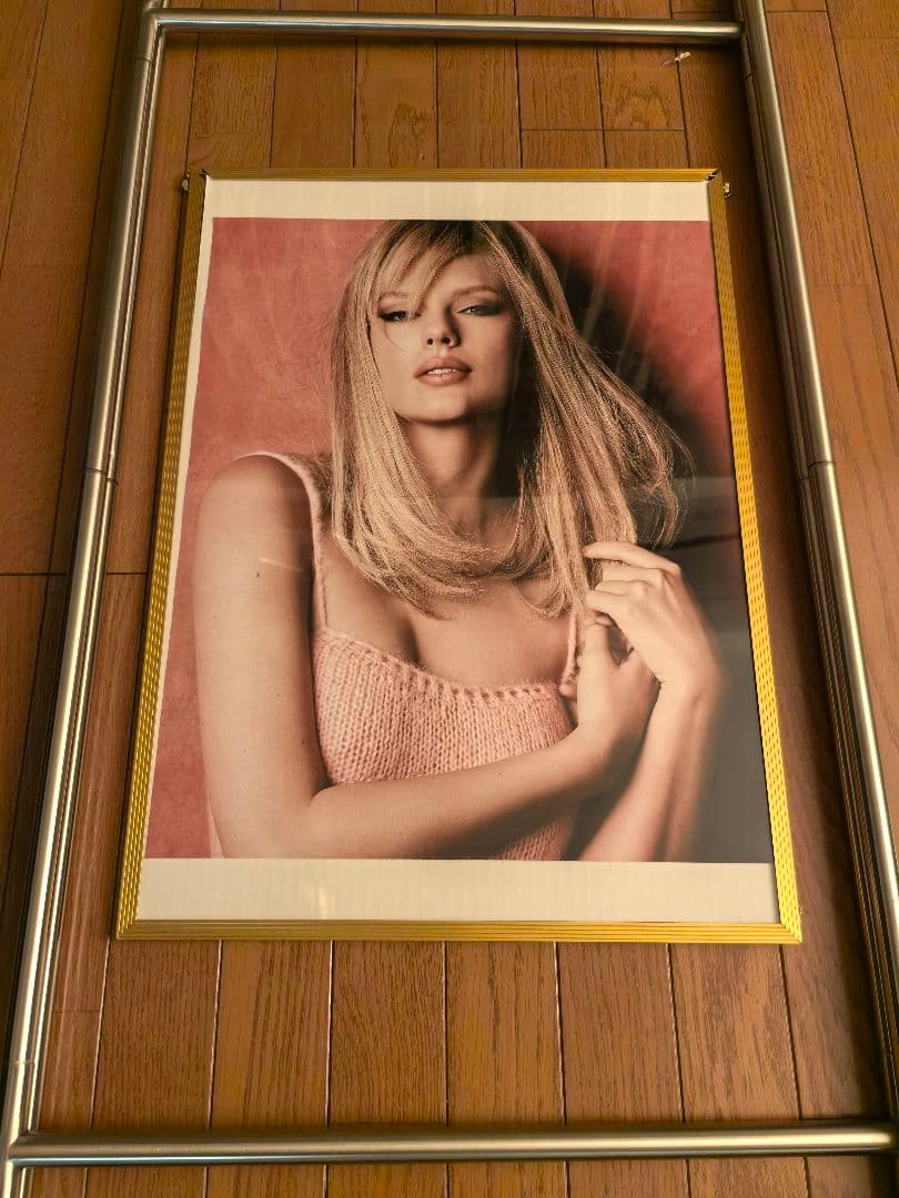 テイラー・スウィフト　フチなし光沢フォトポスター　プロフェッショナル印刷　①/4