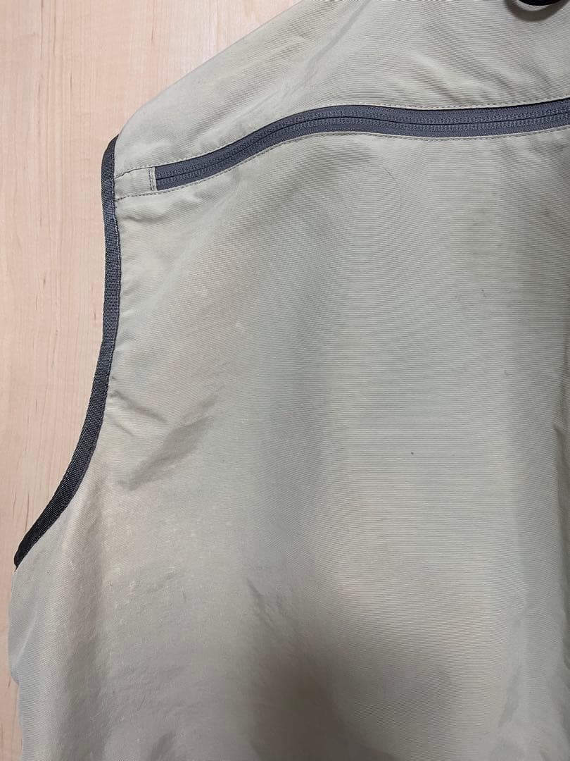Simms フィッシングベスト メッシュ　シムス　trout トラウト　渓流