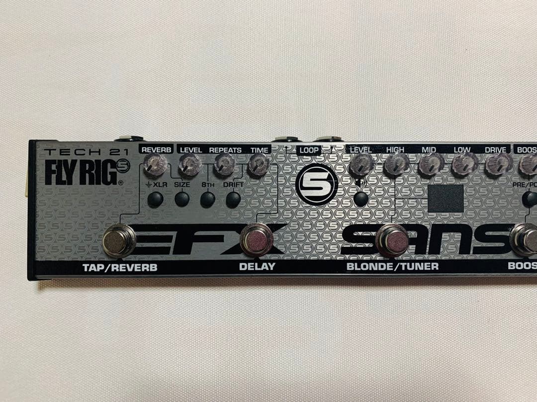 ギター TECH 21 FLY RIG 5 V2