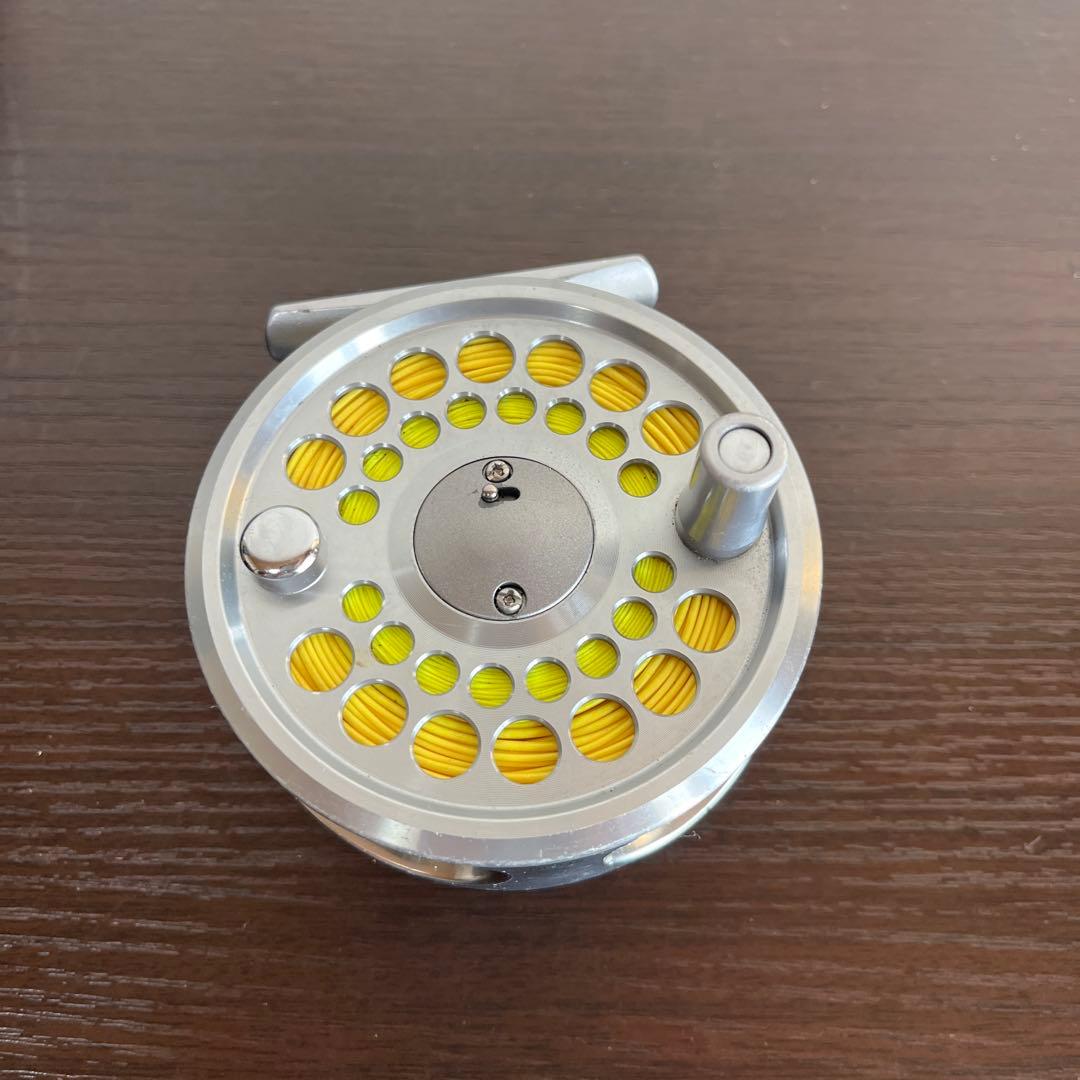 SIMANO FREESTONE FV5 フィッシングリール