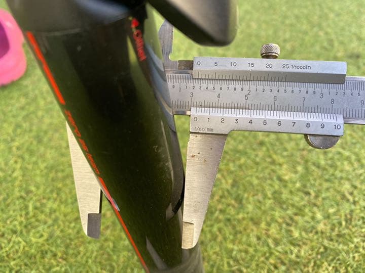 カーボンシートポスト 3T ZERO25 TEAM 31.6mm