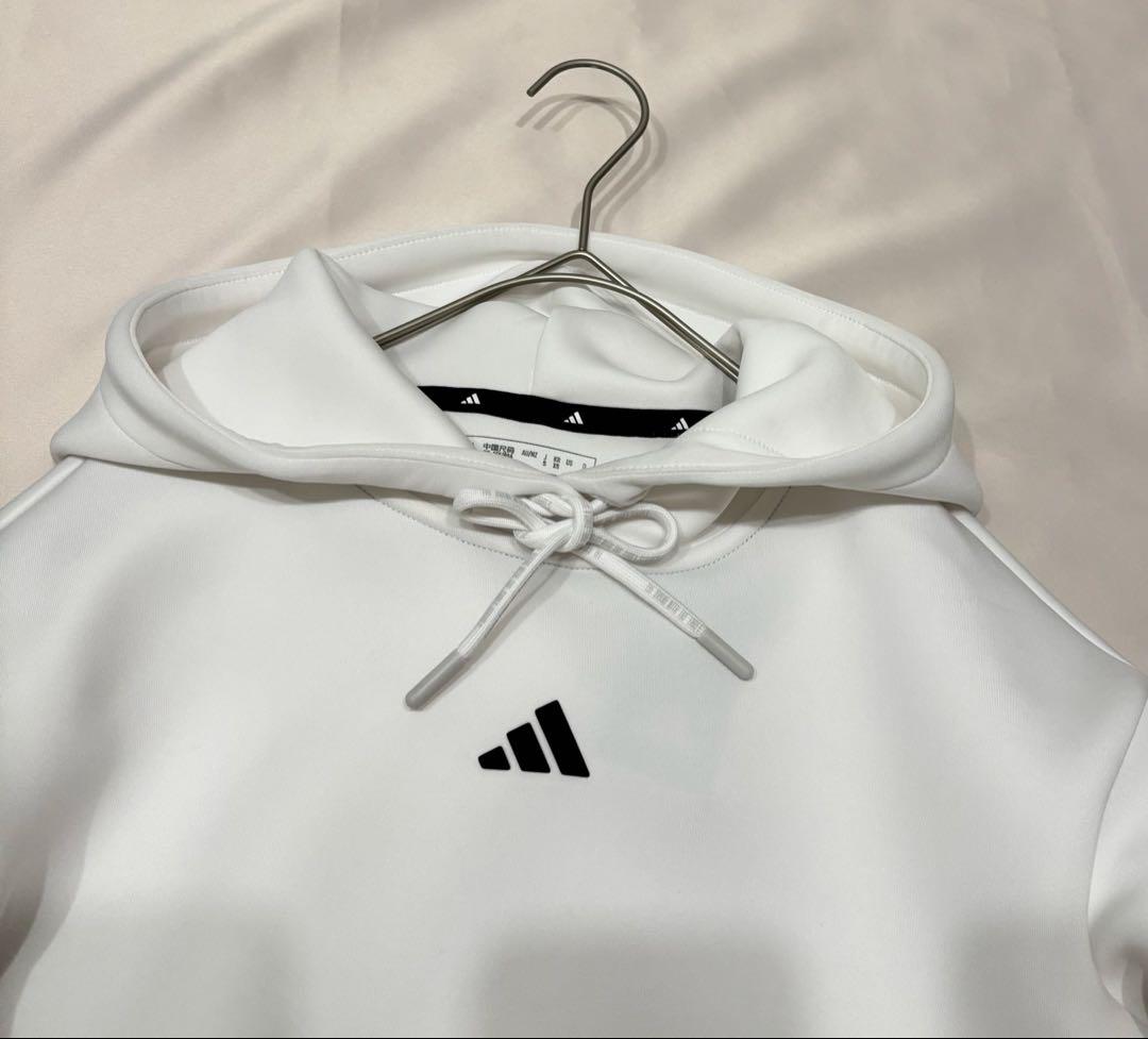 新品adidasゴルフ　ダンボールニットフーディー　スカートセット　バイカラー