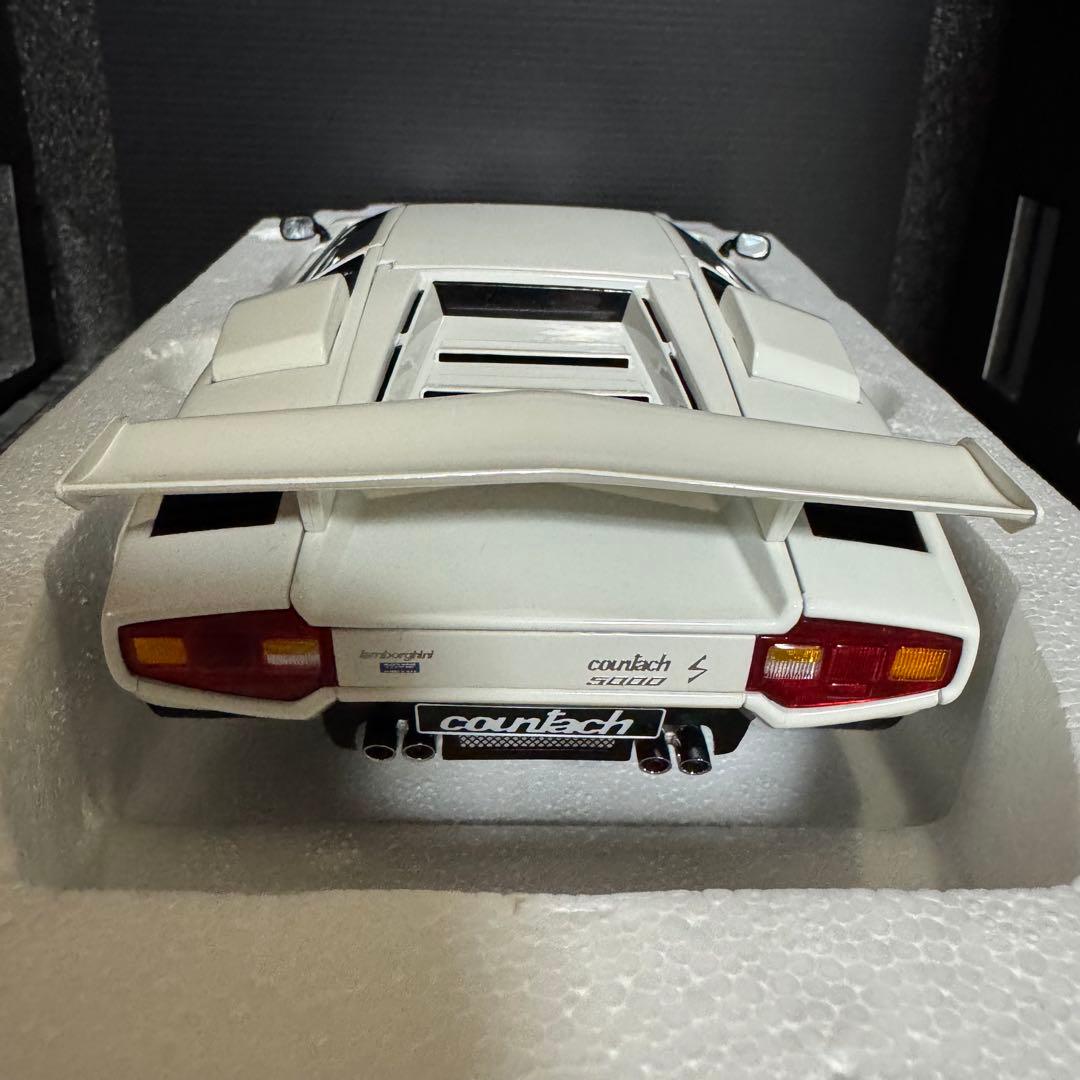 絶版未展示品 オートアート 1/18 ランボルギーニ カウンタック 5000S