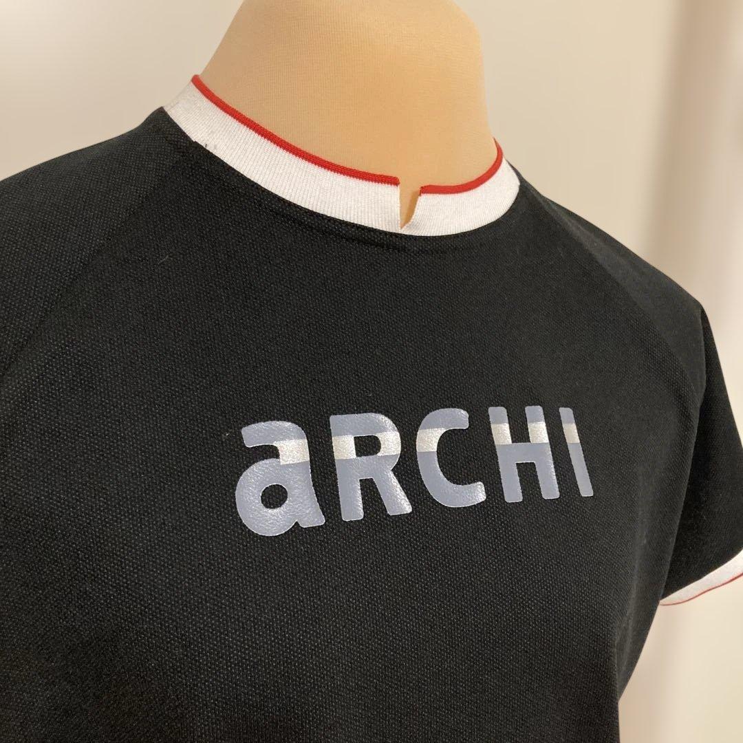 アルチビオブラック ロゴ入り Tシャツ レディース　Mサイズ