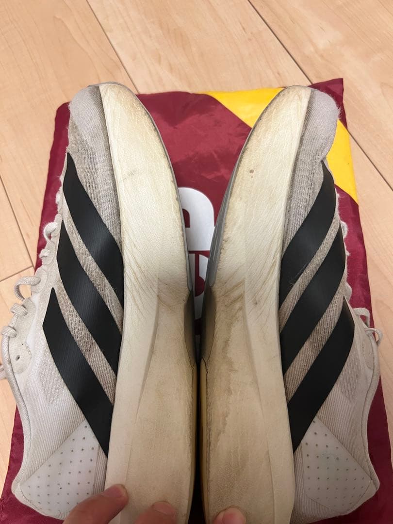 アディダス　EVO SL 26センチ