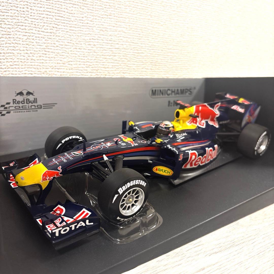 ✨新品✨ミニチャンプス 1/18 レッドブル RB7 S.ベッテル 2011