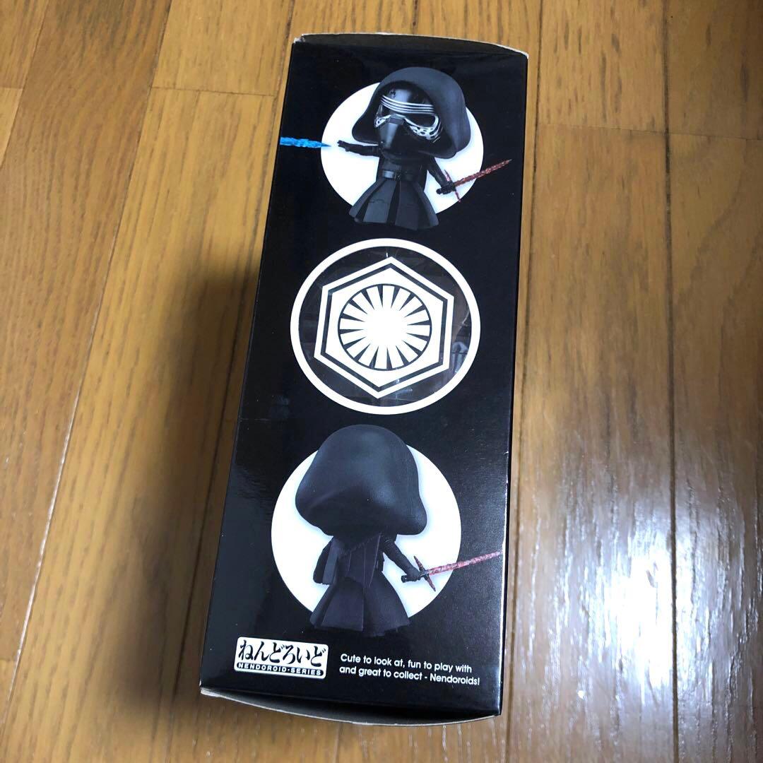 STAR WARS スターウォーズ　カイロ・レン　ねんどろいど　フィギュア