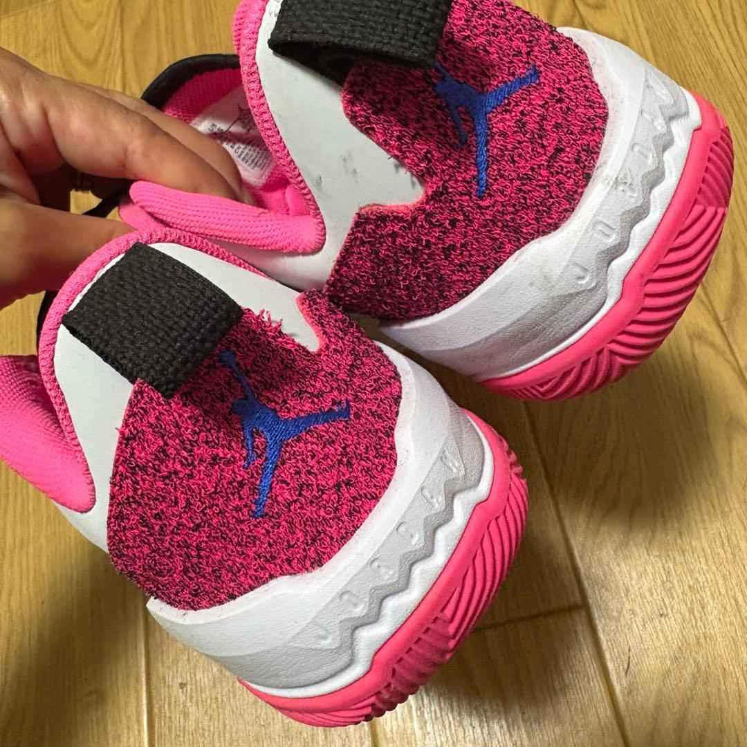 SALE❗️【NIKE】エアジョーダン　バスケットシューズ ホワイト/ピンク
