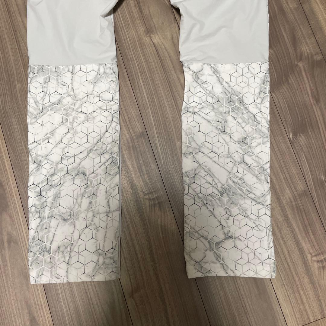 美品 OAKLEY スカル 高機能 セットアップ ゴルフウェア2XL