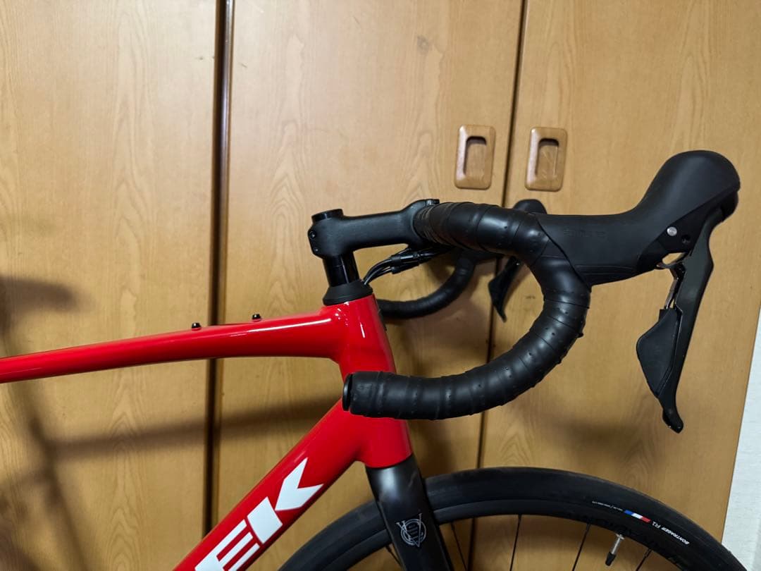 新型　2024年　TREK DOMANE AL4