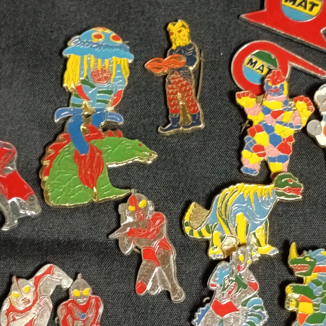 ウルトラマン　当時物　昔のピンバッチ　ピンズ　円谷プロ　小学館
