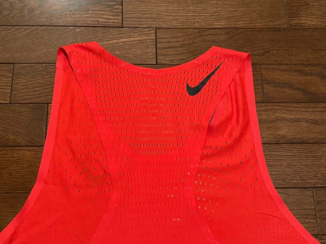 ナイキNIKE エアロスイフト シングレット&キプチョゲモデル ランニングパンツ