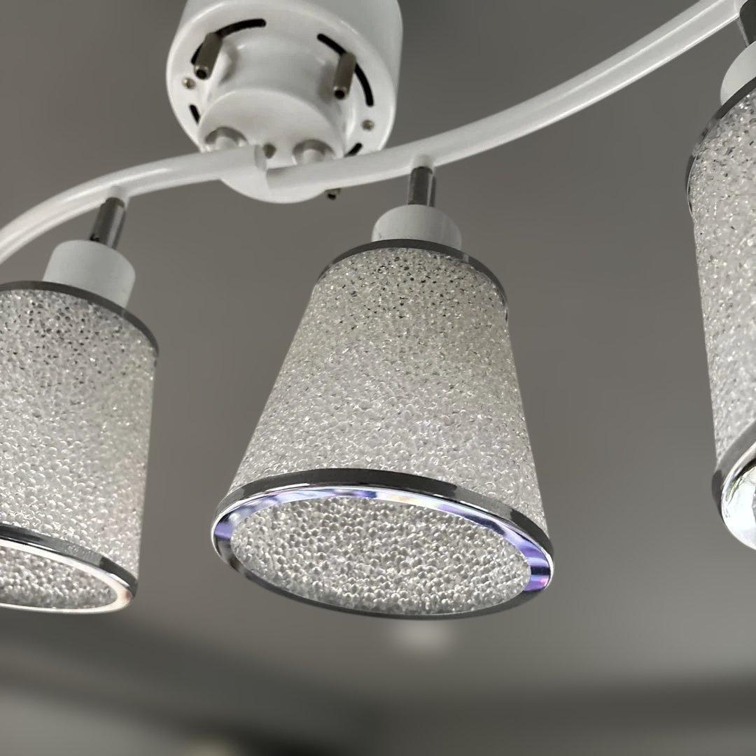 M*a様 クリスタル調シャンデリア 6灯　LED電球付　定価32000円　リモコ