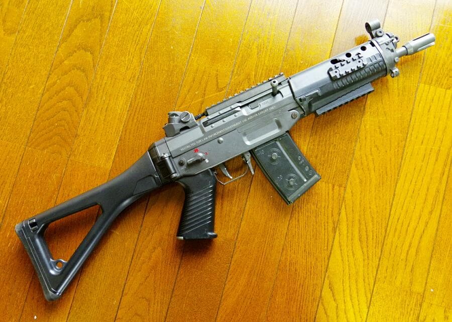 東京マルイ SIG552 シールズ 220連射マガジン、ローマウントベース付き
