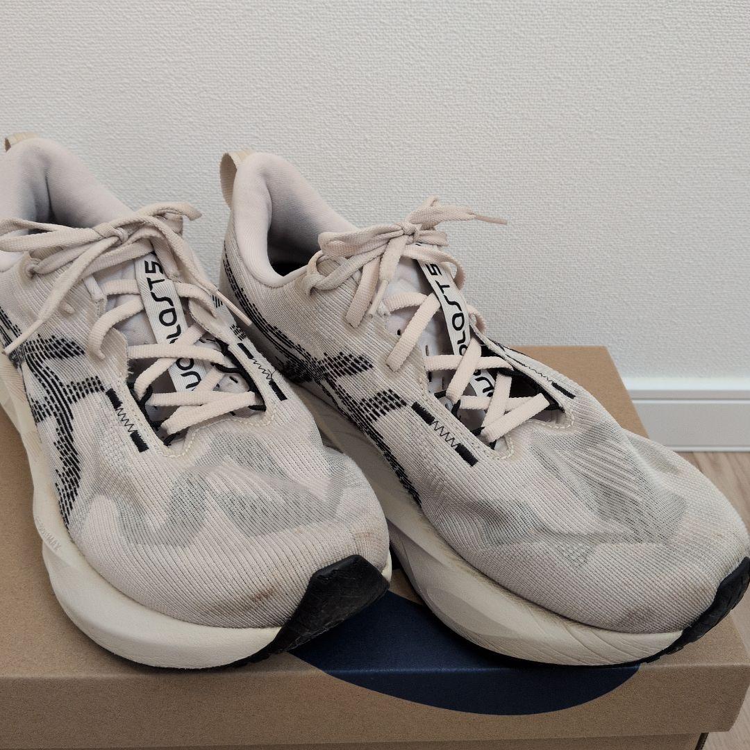asics NOVABLAST 5　アシックスノヴァブラスト 27.5センチ