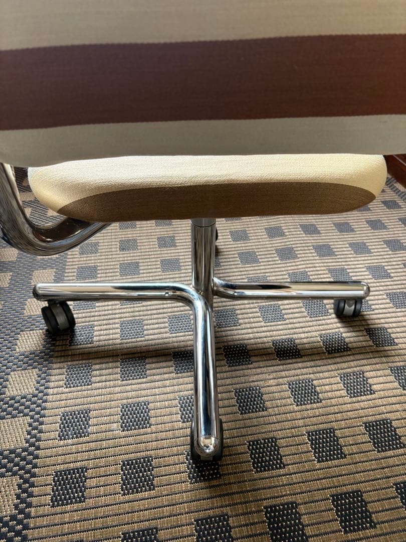 herman miller ハーマンミラー Rollback Chair