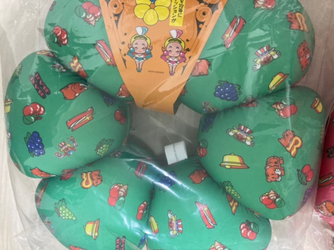 ジャグラー クッション ボンボン