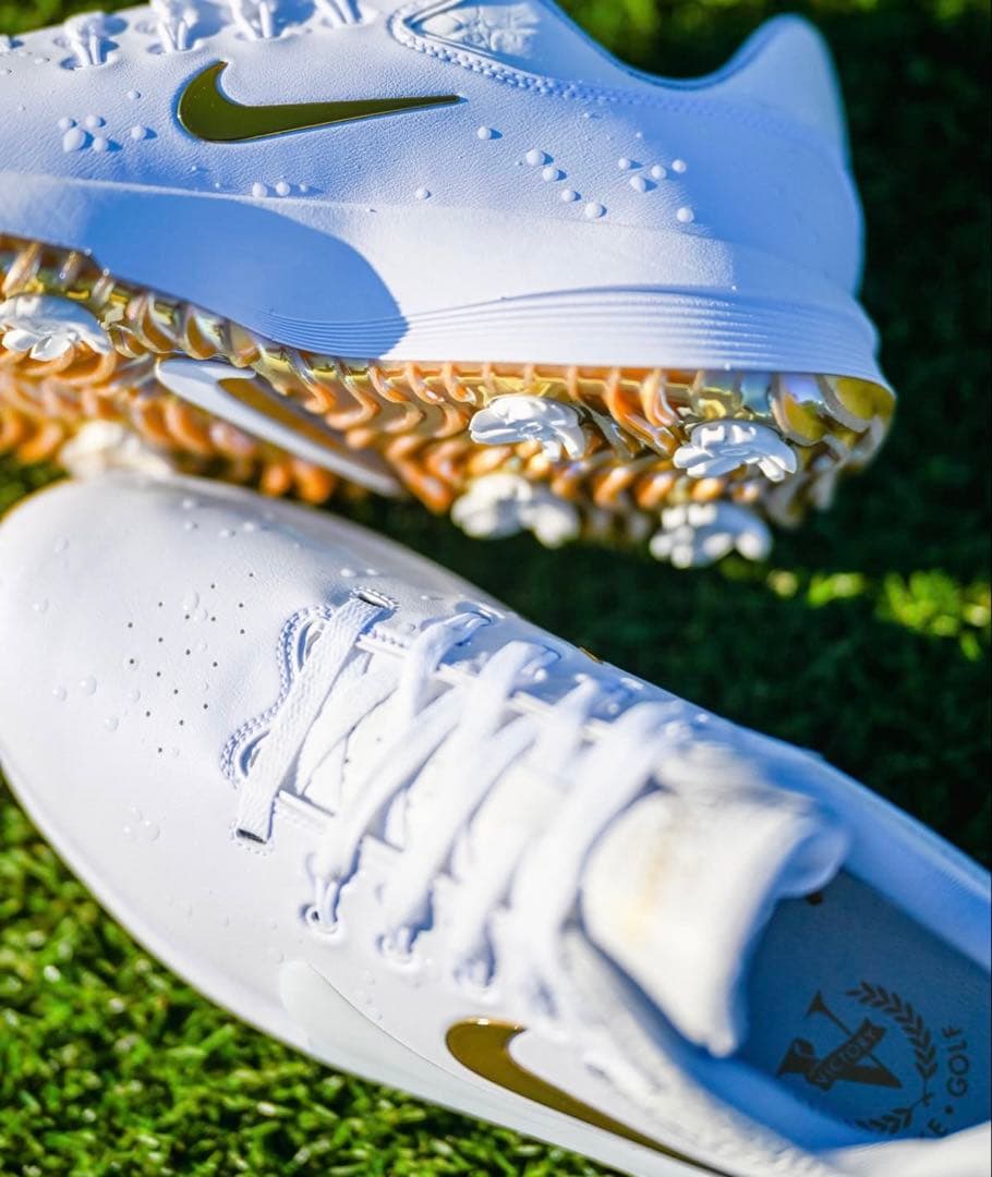 Nike Victory Pro 4 ゴルフシューズ　ホワイトゴールド